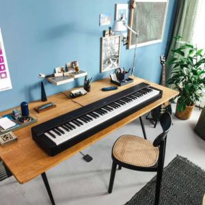 PIANO DIGITAL YAMAHA P-225 CON ADAPTADOR